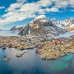 Lofoten Aurora Seafront Penthouse 罗弗敦极光海滨顶层豪华公寓 *