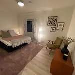 아파트 Lofoten Aurora Seafront Penthouse 罗弗敦极光海滨顶层豪华公寓