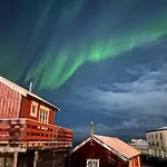 Lofoten Aurora Seafront Penthouse 罗弗敦极光海滨顶层豪华公寓 Sørvågen
