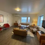 Lofoten Aurora Seafront Penthouse 罗弗敦极光海滨顶层豪华公寓 Apartament