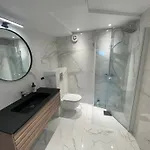 Lofoten Aurora Seafront Penthouse 罗弗敦极光海滨顶层豪华公寓 *