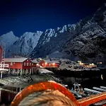 Apartmán Lofoten Aurora Seafront Penthouse 罗弗敦极光海滨顶层豪华公寓 Sørvågen