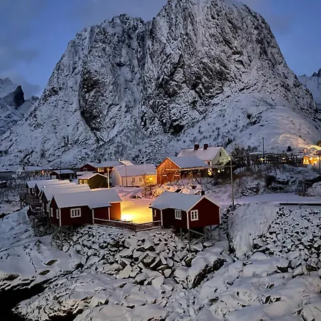 Lofoten Aurora Seafront Penthouse 罗弗敦极光海滨顶层豪华公寓 Lejlighed Å