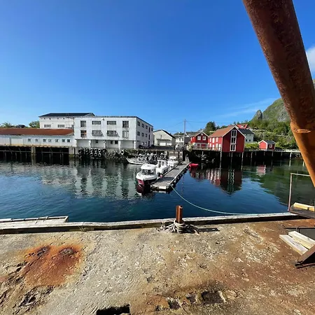 Apartment Lofoten Aurora Seafront Penthouse 罗弗敦极光海滨顶层豪华公寓 Sørvågen