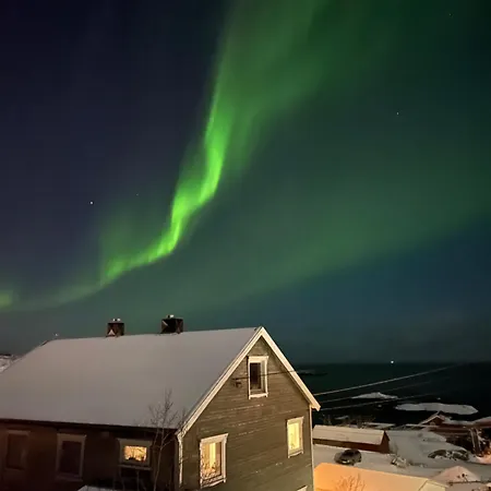 Lofoten Aurora Seafront Penthouse 罗弗敦极光海滨顶层豪华公寓 * Sørvågen