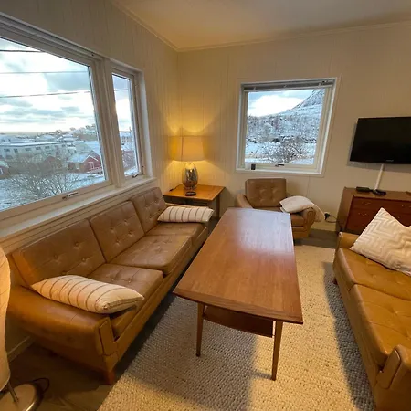Lofoten Aurora Seafront Penthouse 罗弗敦极光海滨顶层豪华公寓 * Sørvågen