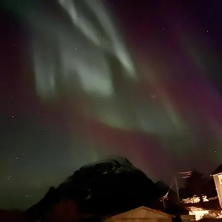 Lofoten Aurora Seafront Penthouse 罗弗敦极光海滨顶层豪华公寓 Διαμέρισμα