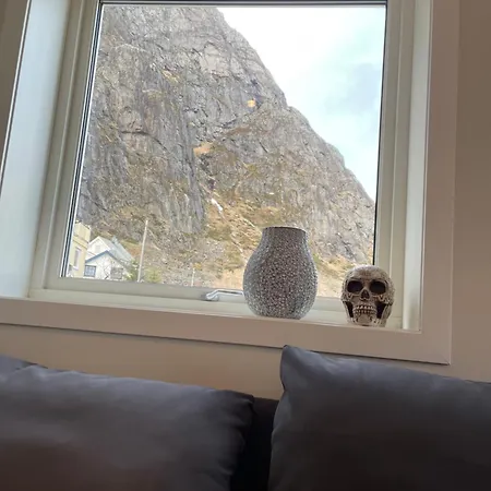 Lofoten Aurora Seafront Penthouse 罗弗敦极光海滨顶层豪华公寓 * Sørvågen