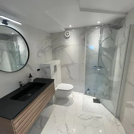 Lofoten Aurora Seafront Penthouse 罗弗敦极光海滨顶层豪华公寓 *