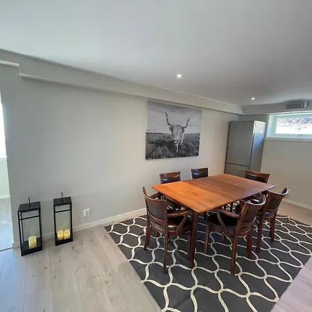 Lofoten Aurora Seafront Penthouse 罗弗敦极光海滨顶层豪华公寓 Sørvågen