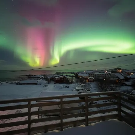 Lofoten Aurora Seafront Penthouse 罗弗敦极光海滨顶层豪华公寓 Apartment Sørvågen