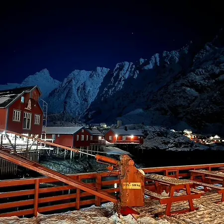 Lofoten Aurora Seafront Penthouse 罗弗敦极光海滨顶层豪华公寓