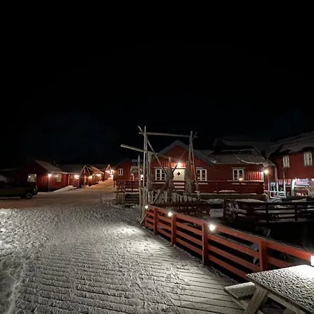 Lejlighed Lofoten Aurora Seafront Penthouse 罗弗敦极光海滨顶层豪华公寓 Å