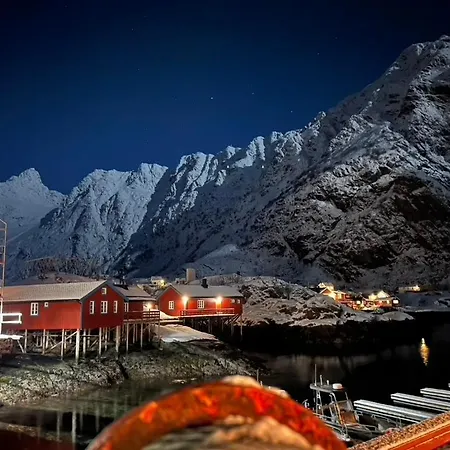 Lofoten Aurora Seafront Penthouse 罗弗敦极光海滨顶层豪华公寓 Lejlighed Å