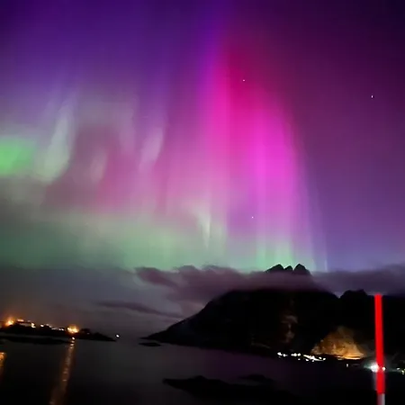 Lejlighed Lofoten Aurora Seafront Penthouse 罗弗敦极光海滨顶层豪华公寓