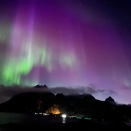 Lejlighed Lofoten Aurora Seafront Penthouse 罗弗敦极光海滨顶层豪华公寓