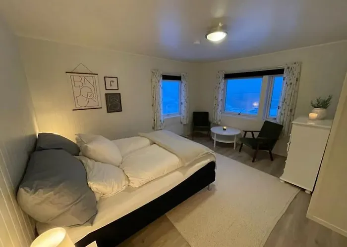Lofoten Aurora Seafront Penthouse 罗弗敦极光海滨顶层豪华公寓 * Sørvågen