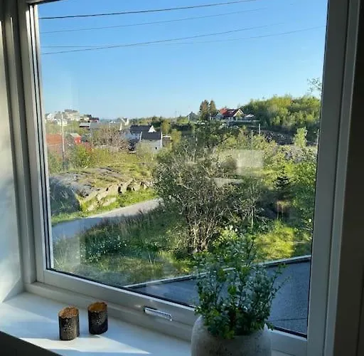 شقة Lofoten Aurora Seafront Penthouse 罗弗敦极光海滨顶层豪华公寓