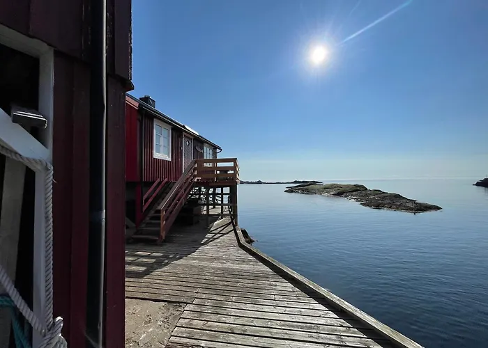 شقة Lofoten Aurora Seafront Penthouse 罗弗敦极光海滨顶层豪华公寓 *