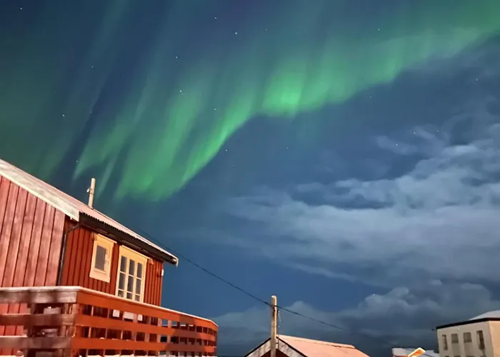 Lofoten Aurora Seafront Penthouse 罗弗敦极光海滨顶层豪华公寓 Sørvågen