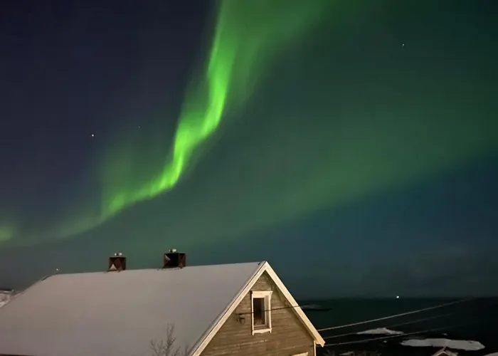 Lofoten Aurora Seafront Penthouse 罗弗敦极光海滨顶层豪华公寓 * Sørvågen