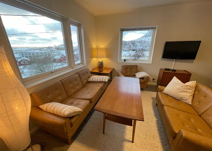 Lofoten Aurora Seafront Penthouse 罗弗敦极光海滨顶层豪华公寓 * Sørvågen