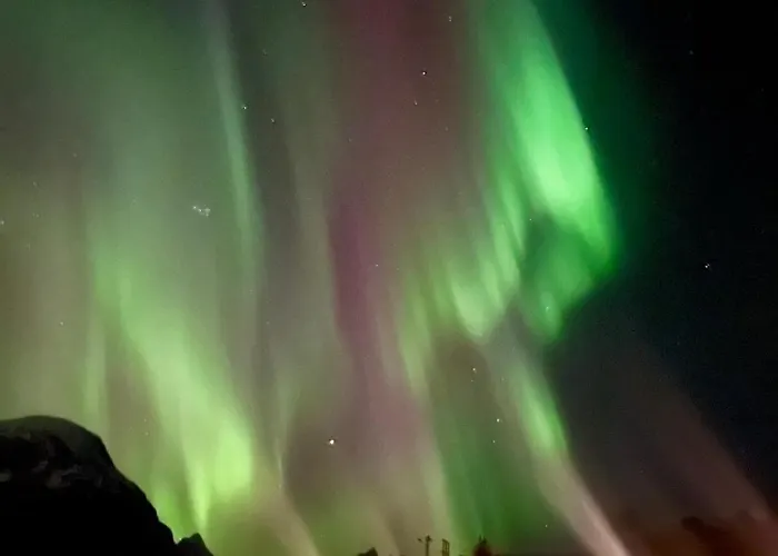 شقة Lofoten Aurora Seafront Penthouse 罗弗敦极光海滨顶层豪华公寓 Sørvågen