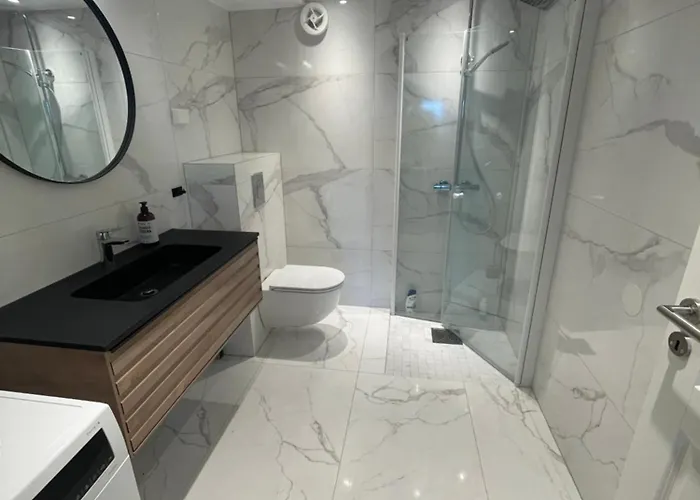 شقة Lofoten Aurora Seafront Penthouse 罗弗敦极光海滨顶层豪华公寓 Sørvågen
