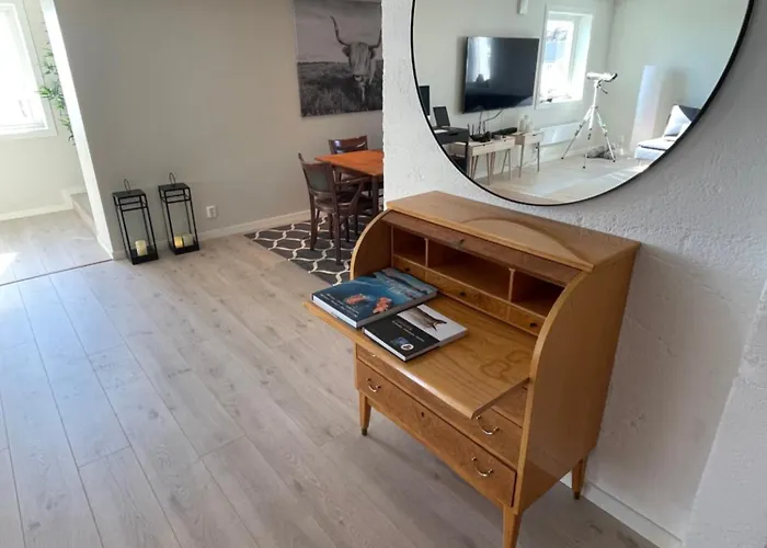 Lofoten Aurora Seafront Penthouse 罗弗敦极光海滨顶层豪华公寓 Leilighet *