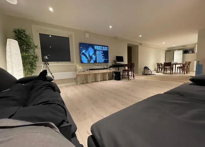 Leilighet Lofoten Aurora Seafront Penthouse 罗弗敦极光海滨顶层豪华公寓 *