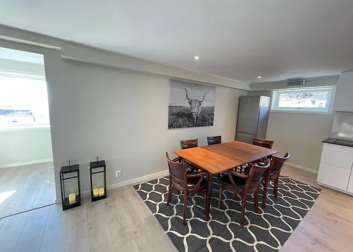 Lofoten Aurora Seafront Penthouse 罗弗敦极光海滨顶层豪华公寓 Sørvågen