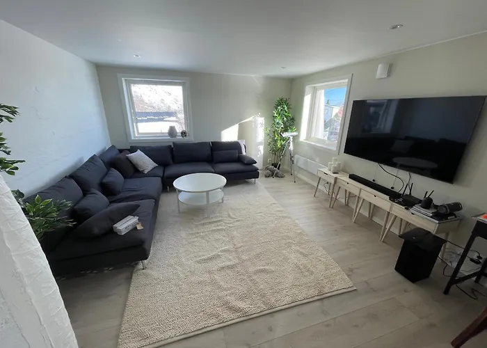 Leilighet Lofoten Aurora Seafront Penthouse 罗弗敦极光海滨顶层豪华公寓 Sørvågen