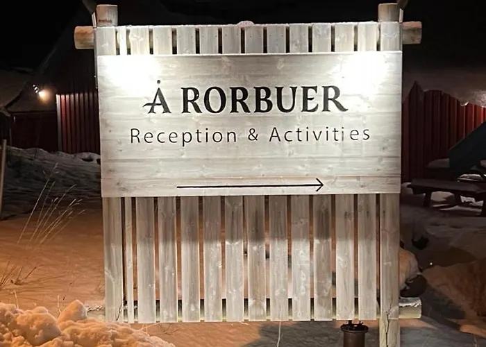 Lofoten Aurora Seafront Penthouse 罗弗敦极光海滨顶层豪华公寓 Leilighet *